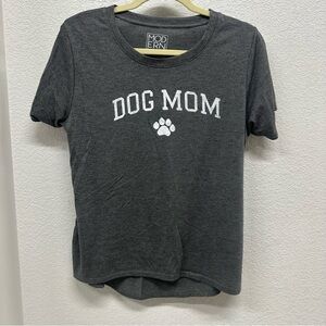🐶Modern Lux Dog Mom tee🐶